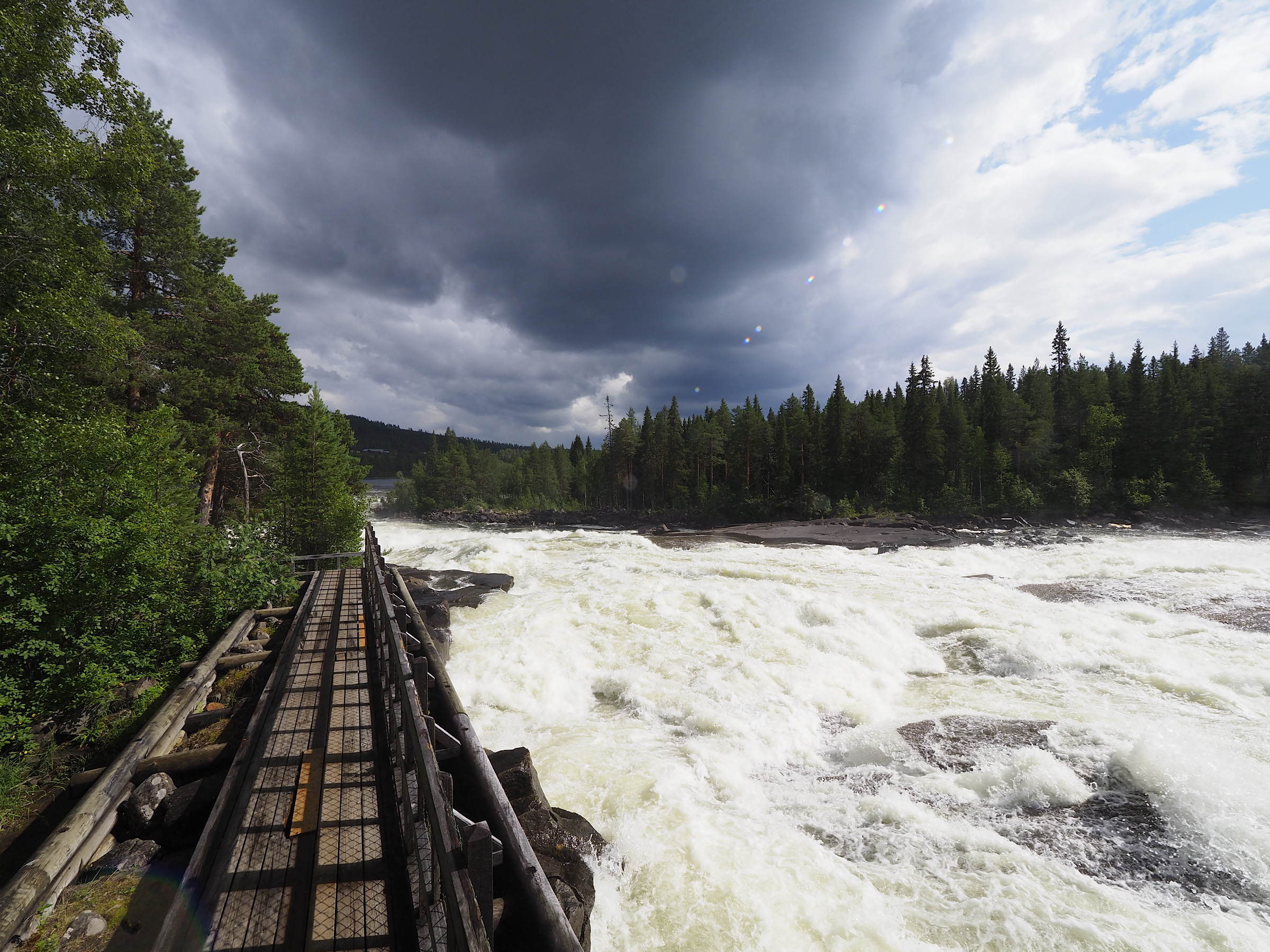 Wassermassen des Storforsen