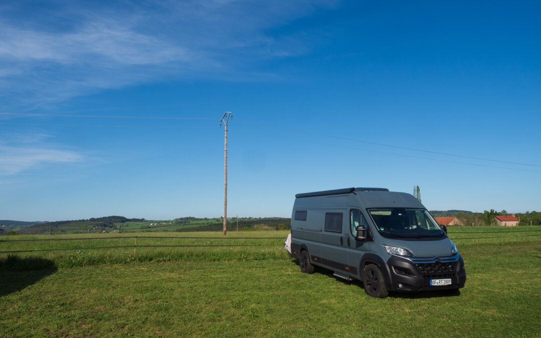 Sylvain Frobert. Bauernhof, France Passion