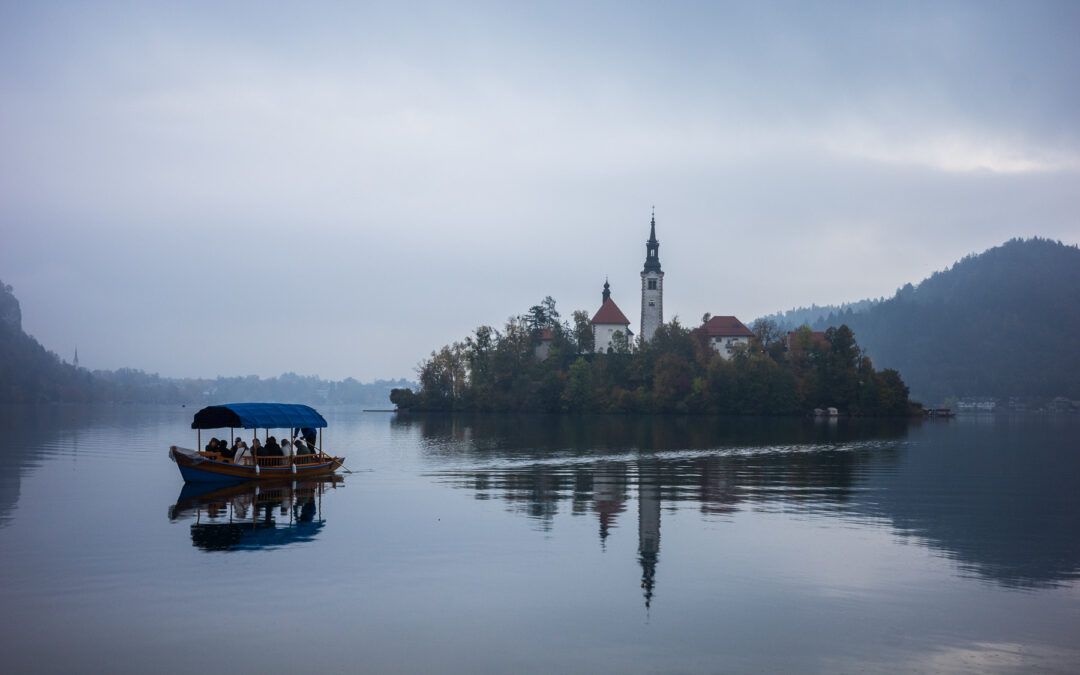 Am Bleder See – mystische Stimmung im Nebel